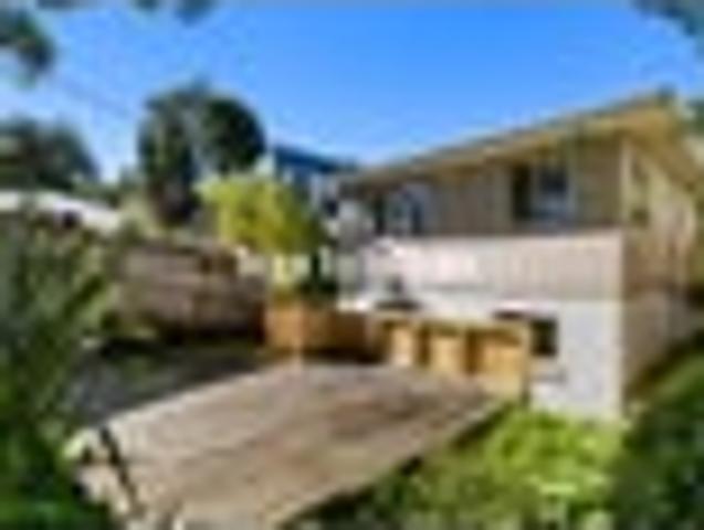 Advertised Reserve: $688,000