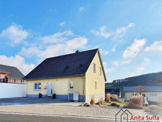 RESERVIERT* Energieeffizientes Einfamilienhaus mit beeindruckendem Weitblick zu verkaufen!