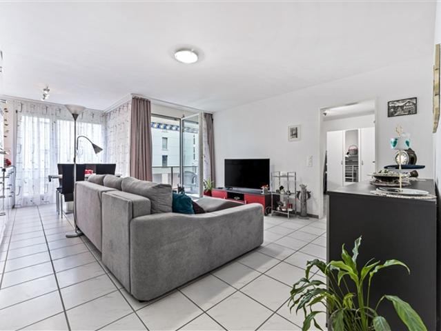 RESERVIERT Gemütliche Wohnung mit Licht und Stil