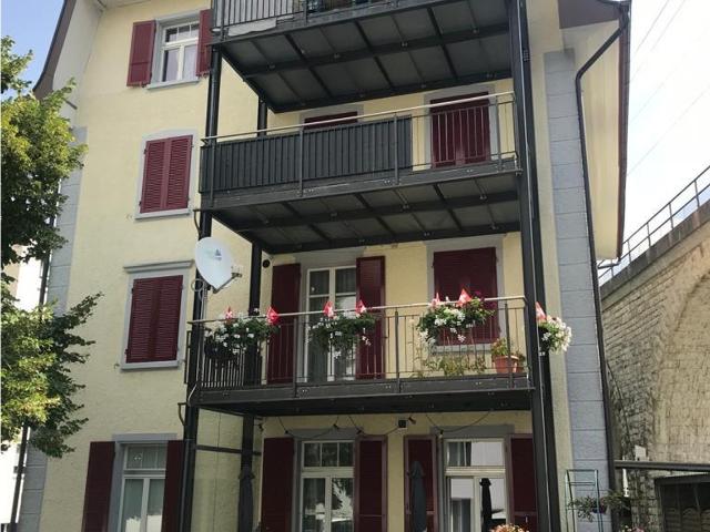 Reserviert Geräumiges Mehrfamilienhaus mit historischem Flair in zentraler Lage Grenchens