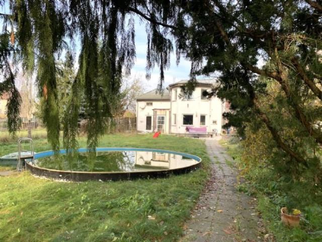 Reserviert Haus in 2. Reihe, mit 2 Wohnungen, sehr großem Grund in Oberkrämer
