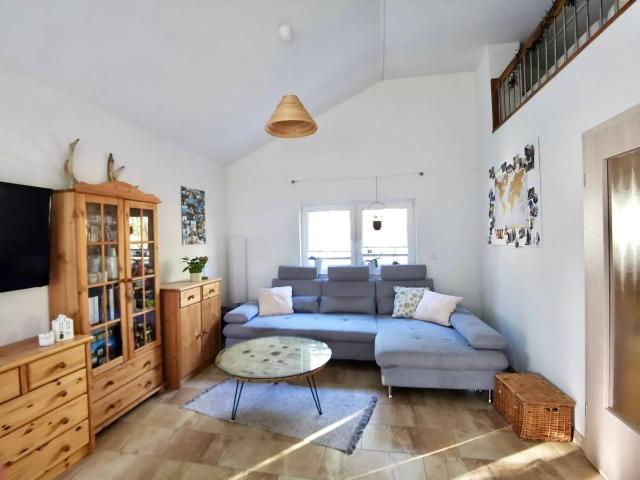 RESERVIERT|PROVISIONSFREI|Neuwertiger Bungalow, Fußbodenheizung, Kamin, großes Grundstück,Seenähe