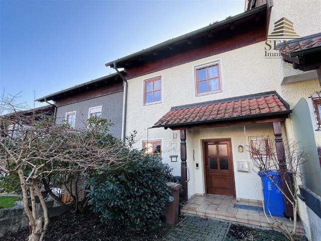 Reihenmittelhaus in guter Lage Wohnen auf drei Etagen mit Garage & Stellplatz