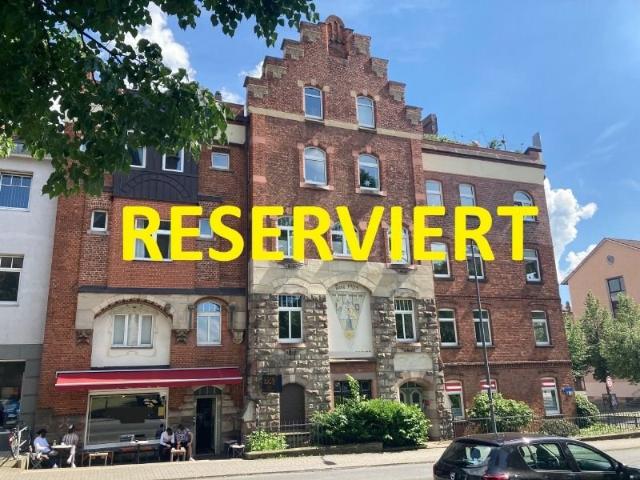 RESERVIERT WOHN UND GESCHÄFTSHAUS INNENSTADT.