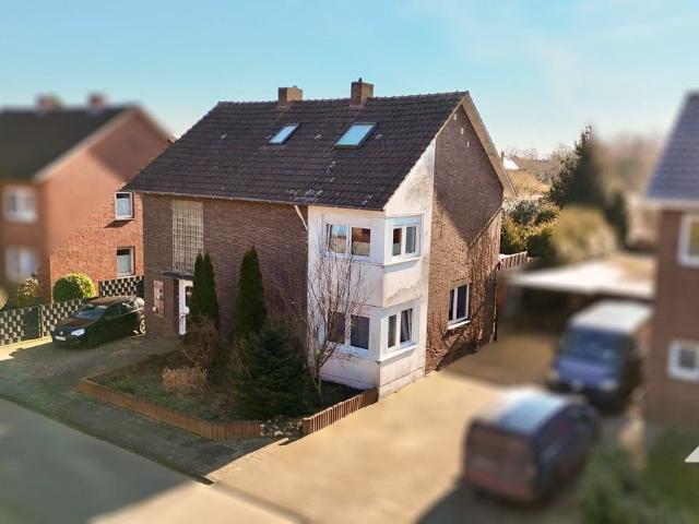 RESERVIERT: Zwei Etagen Wohnglück auf Erbpacht!