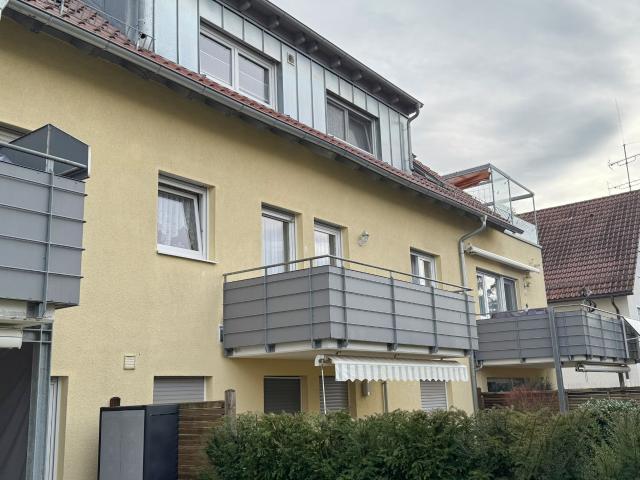 RESERVIERT Zentral in Korb: Attraktive 2 1/2 Zimmer Wohnung mit Balkon und grünem Ausblick!