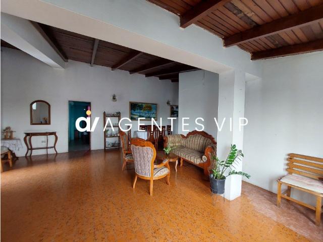 Resid. María ngelica.Entrada a las cocuizas