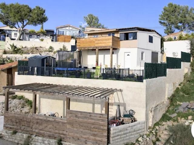 Résidence Castellet Park 2 Appartements avec terrasses et Parking