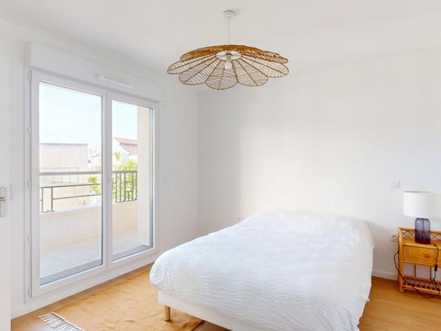 Résidence à Saint Ouen sur Seine: Appartement de