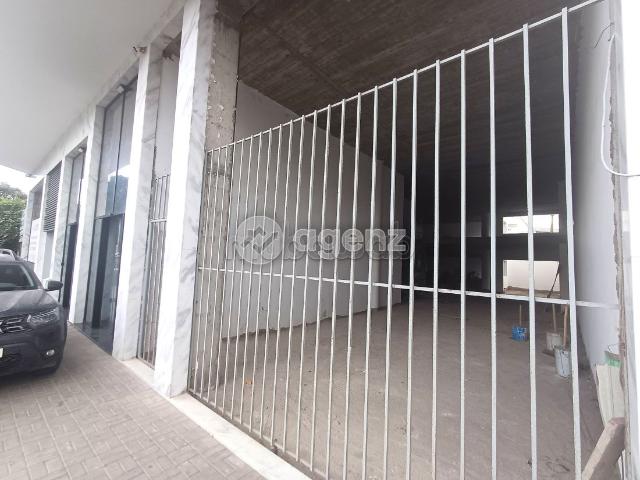 Résidence Al Jamia Commerce à louer 300 m² Riviera Casablanca