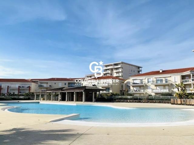 Résidence avec piscine – Charmant 2 pièces avec garage en sous solBel appartement 2 pièces au dernier étage