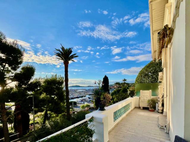 Résidence Bourgeoise, appartement d'exception 2 pièces 70M2