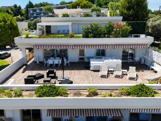 Résidence de prestige avec piscine: vaste appartement famil. 118m² Antibes