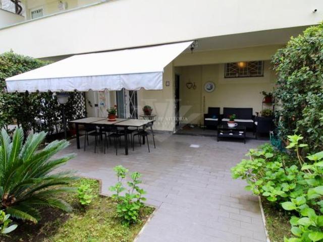 RESIDENCE di 5 vani e di 45 mq PIETRASANTA Pietrasanta rif. 424/VE