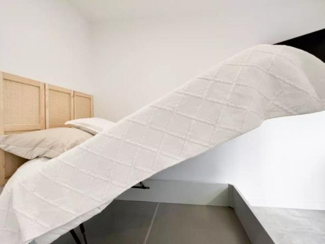 Residence for rent in Sol, Madrid