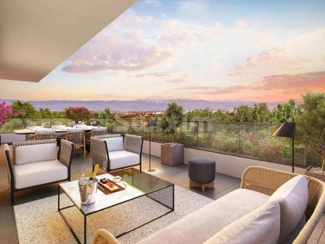 T5 de 124 m2 avec vue panoramique et terrasse