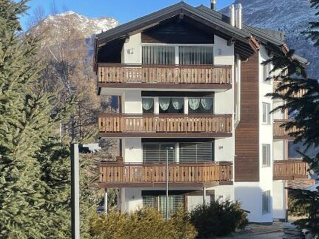 Residence in der sonnigen Wildi 5 Zimmerwohnung. Neuer Preis!