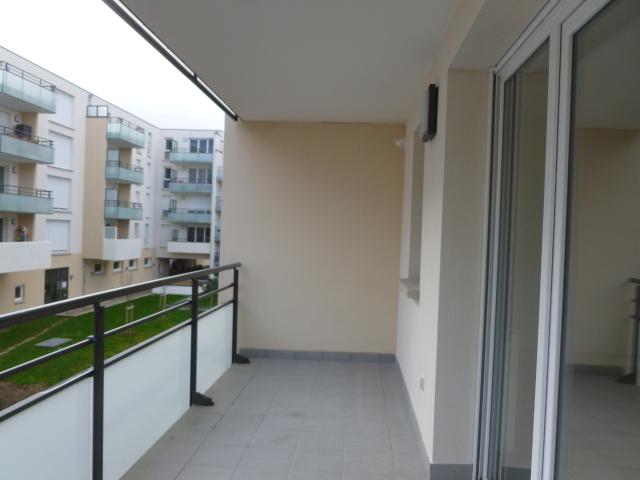 Résidence ORION, à TINQUEUX à louer appartement T3 de 64.64 m2 avec garage et balcon, disponible le 05/09/2026