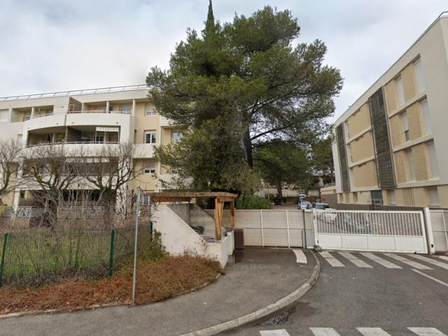 Résidence Les Pins T3 La Londe les Maures