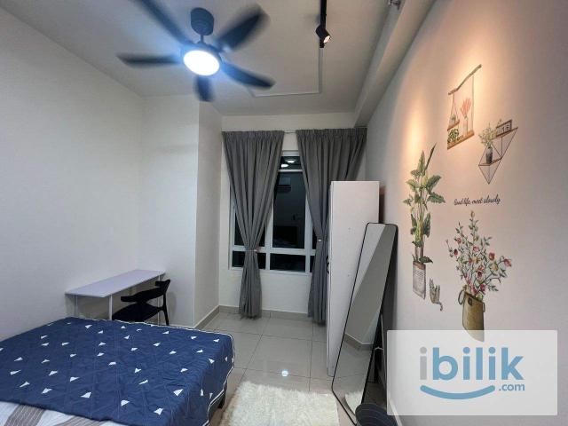 Residence @ Suasana Damai @ Medium Queen Room @ 5 mins to Sri Damansara @ MALE/MIXED UNIT