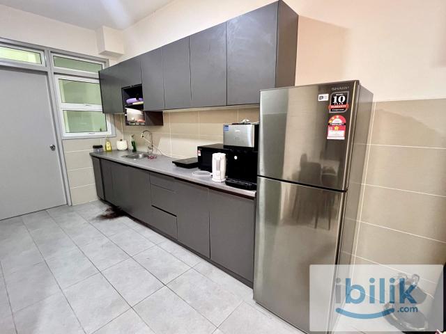 Residence @ Suasana Damai @ Single Room @ 8 mins walk to MRT @ MALE/MIXED UNIT