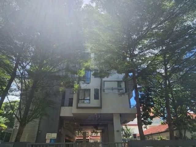 Residences 88 D14, Apartment