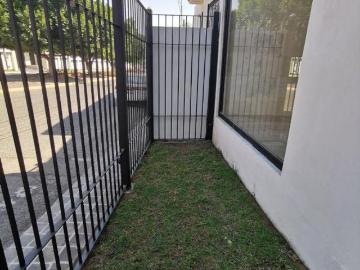 Residencia nueva con acabados de lujo, muy espaciosa, rooftop con jacuzzi en Villas de Irapuato