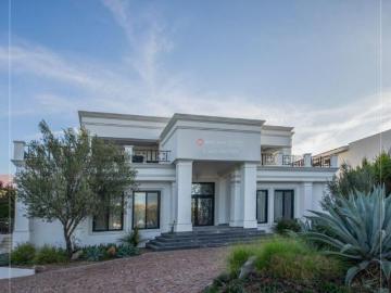 Residencia a Campo de Golf en el Campanario
