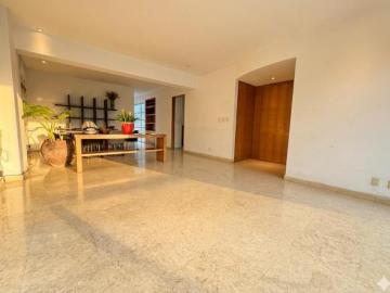 Residencia Boutique de 212 m² en Condesa | Un Depto por Piso y Balcón