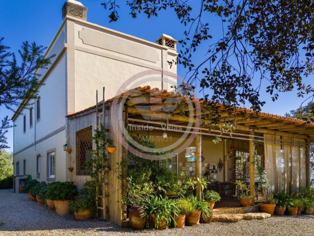 Residência Campestre de Prestígio com Privacidade Absoluta em Loulé