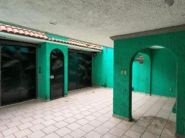 RESIDENCIA CON TERRAZA EN TONALÁ