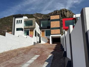 RESIDENCIA CON VISTA PANORAMICA 4 RECAMARAS 385 M TERRENO
