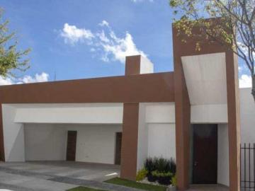 RESIDENCIA CON ALBERCA, 4 RECAMARAS SEGURIDAD 24/7
