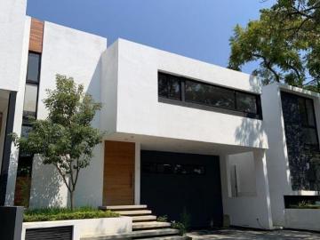Residencia contemporánea en Rancho Cortés