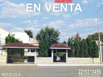 RESIDENCIA DE OPORTUNIDAD EN CLUB DE GOLF LAS FUENTES, PUEBLA, PRECIO NEGOCIABLE