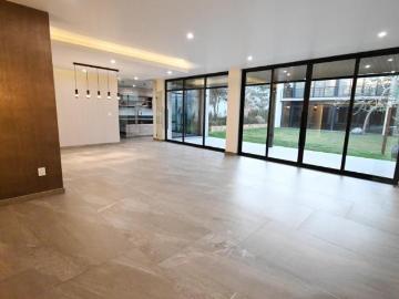 Residencia de Lujo en Metepec | 4 rec. 2 salones para fiestas u oficina