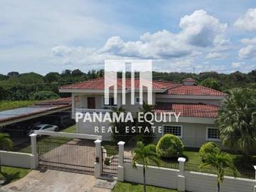 Residencia de Inversión Cerca de una de Nuestras Playas Favoritas en Panamá