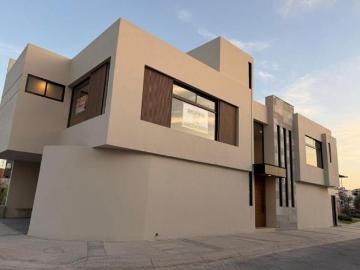 RESIDENCIA DE LUJO EN VENTA EN ALTO LAGO