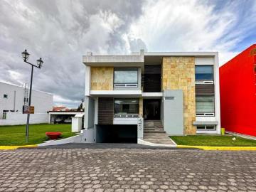 Residencia de 4 habitaciones en la Providencia Metepec