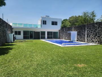 RESIDENCIA EN PRECCIONAMIENTO BRISAS