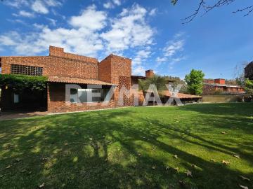 Residencia en Renta en Cuajimalpa, Estilo Mexicano Contemporáneo