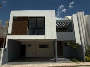 RESIDENCIA EN RENTA EN RESIDENCIAL PUERTA DE HIERRO