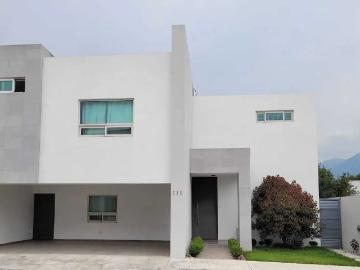 Residencia en Venta CARRETERA NACIONAL, Santiago NL