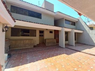Residencia en VENTA en Conjunto Patria, Plaza Patria. Ideal oficinas corporativas, notaría, despacho