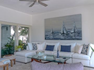 Residencia en venta en El Tigre Nuevo Vallarta frente al campo de golf