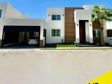 Residencia en venta en La Coruña Residencial, Sección Orzan
