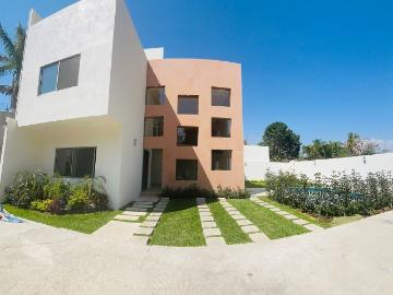 Casa en Lomas de Cuernavaca, Temixco, Morelos