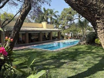 RESIDENCIA EN VENTA EN LOMAS DE LA SELVA CUERNAVACA