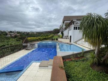 Residencia en venta en venta en Cuernavaca con hermosa vista y seguridad 24/7