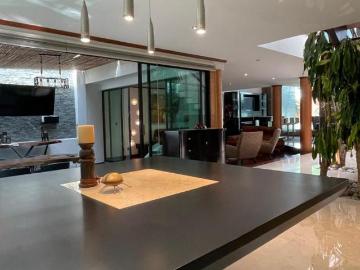 Residencia en Venta/ Renta Fracc Puerta de Hierro